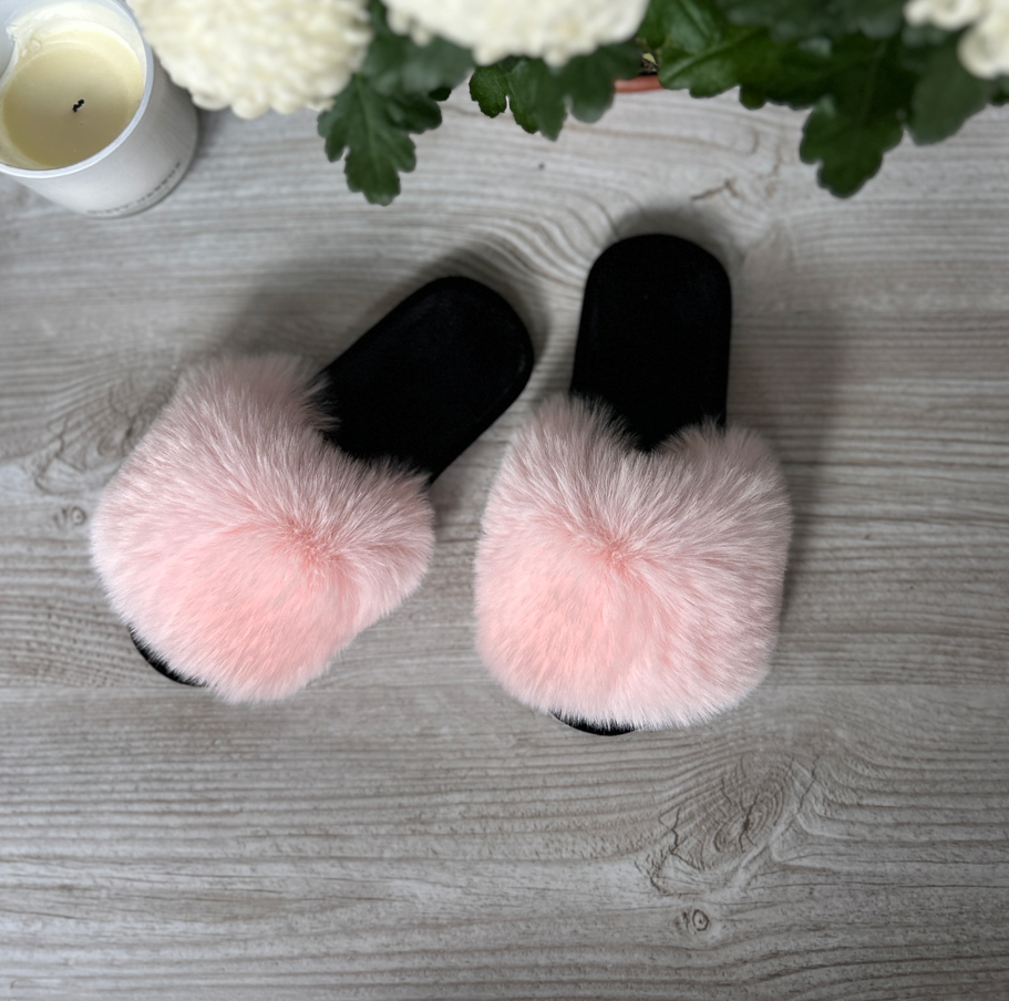 Damskie kapcie domowe z futra w kolorze różowym-czarnym